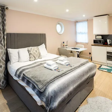 Apartamento Superb Chelsea Rare Find With Patio 2 Min From Tube Londres Exterior foto