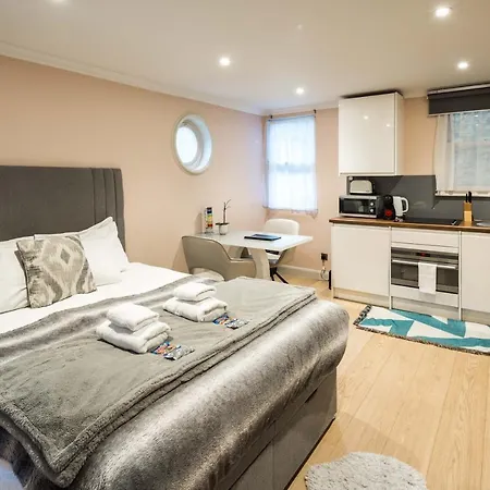 Apartamento Superb Chelsea Rare Find With Patio 2 Min From Tube Londres Exterior foto